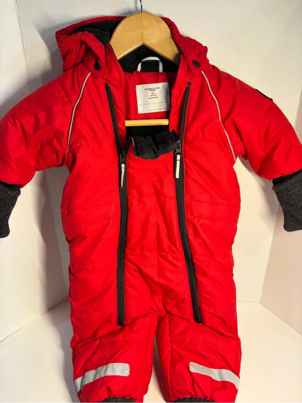 Polarn O. Pyret Red Hooded baby 4-6m Snowsuit with wool mittens